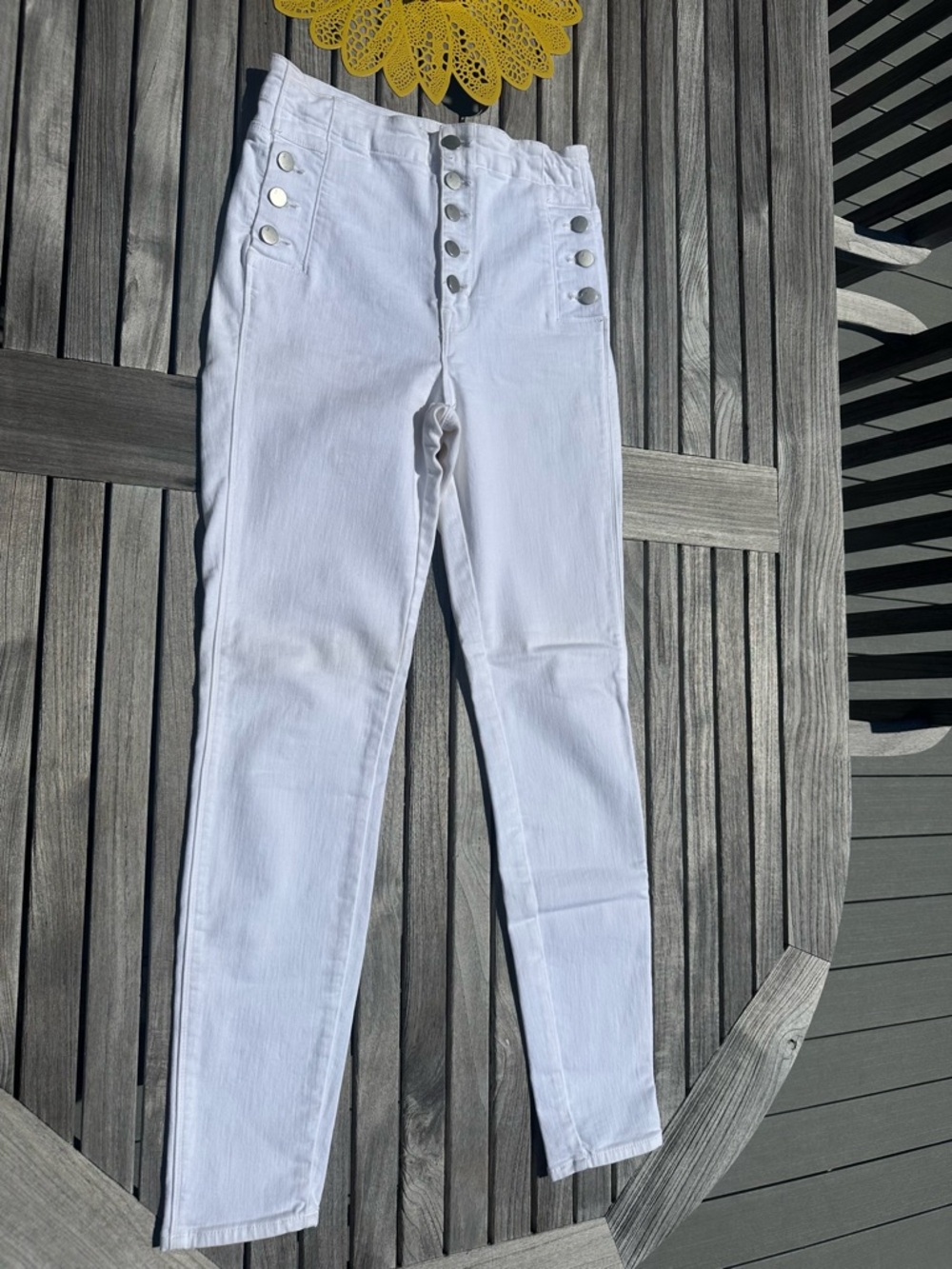 J Brand White Skinny High-Waist Button Jeans 28